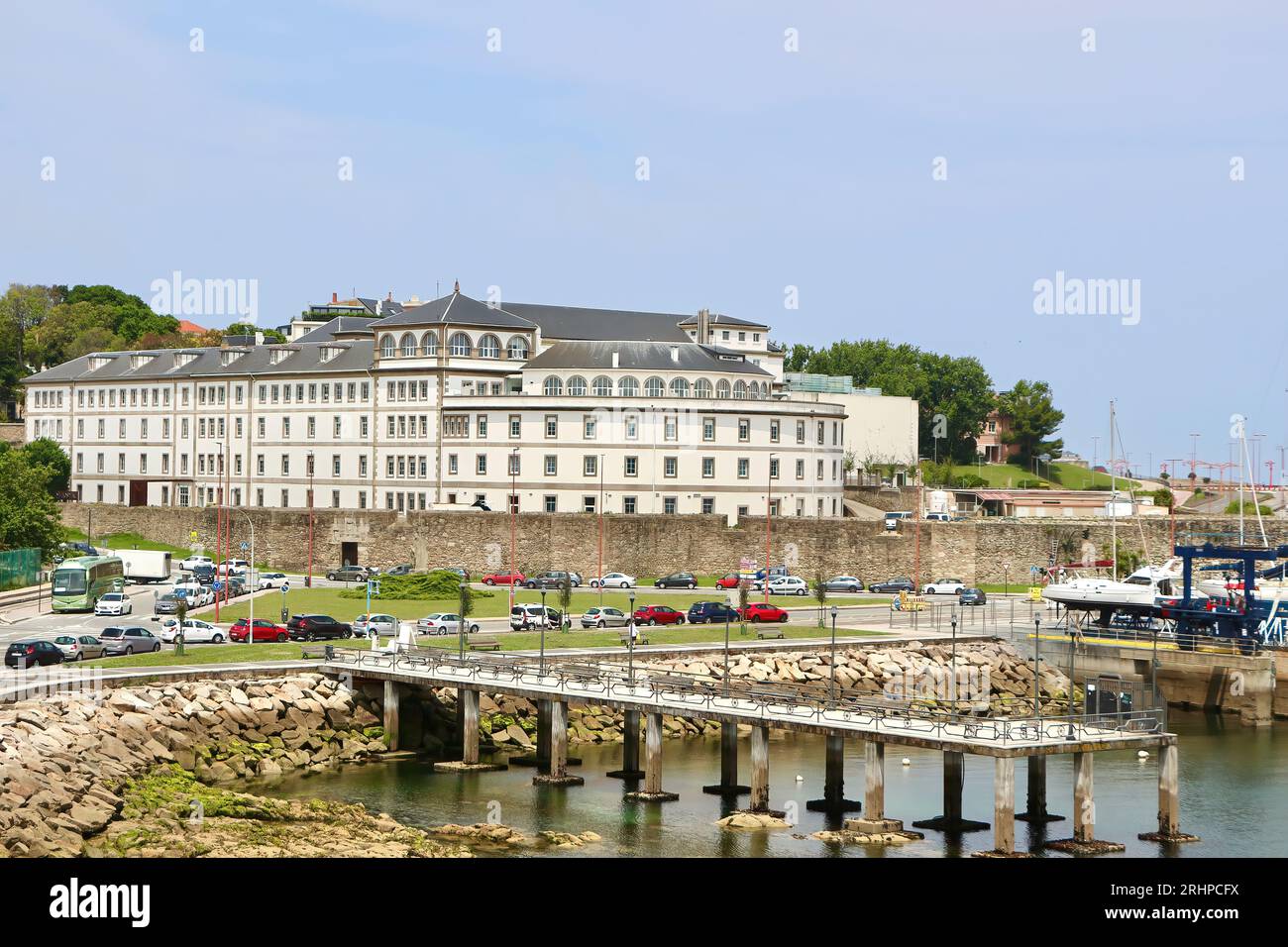 Ex sede di un ospedale militare ora ospedale di servizio sanitario pubblico Abente y Lago A Coruña Galizia Spagna Foto Stock