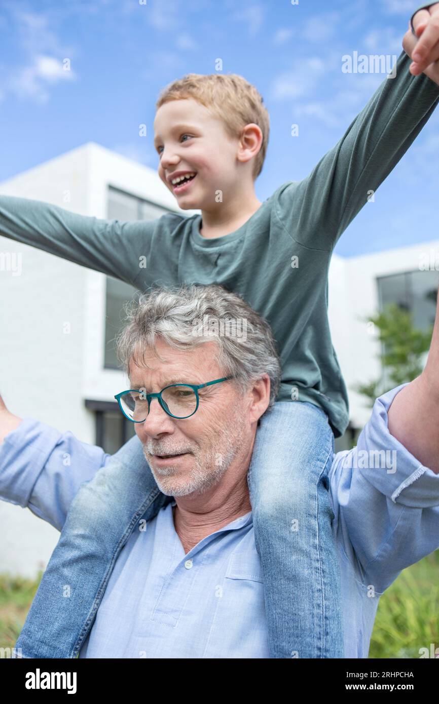 Nonno e nipote Foto Stock