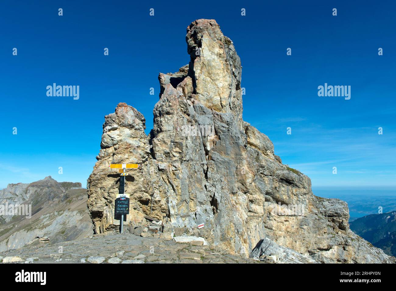 Al passo di montagna Hohtürli vicino al Blüemlisalphütte, passa attraverso Kandersteg e il Kiental, Kandersteg, Oberland Bernese, Svizzera Foto Stock