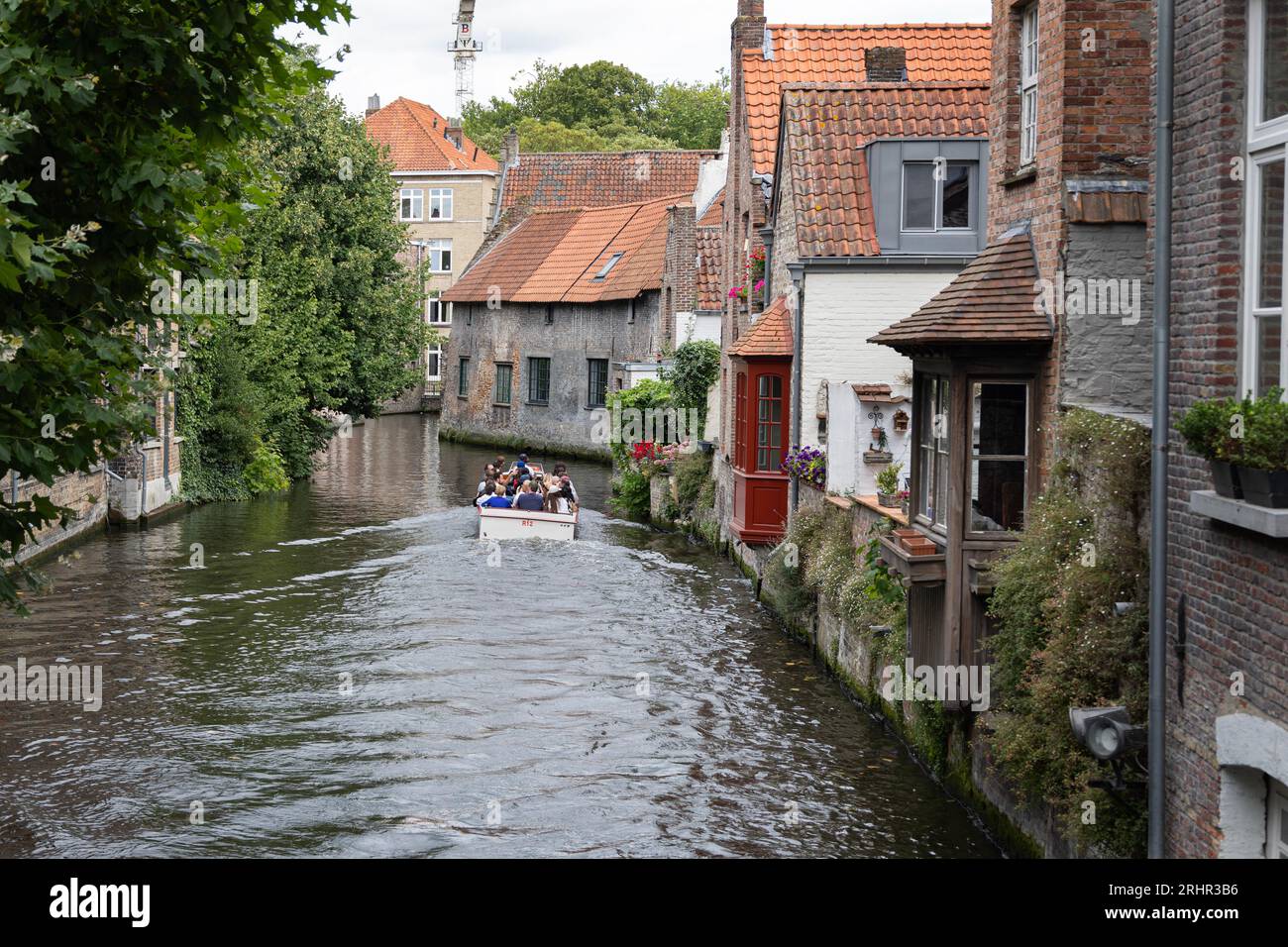 Gite in barca sul canale di Bruge, Belgio Foto Stock