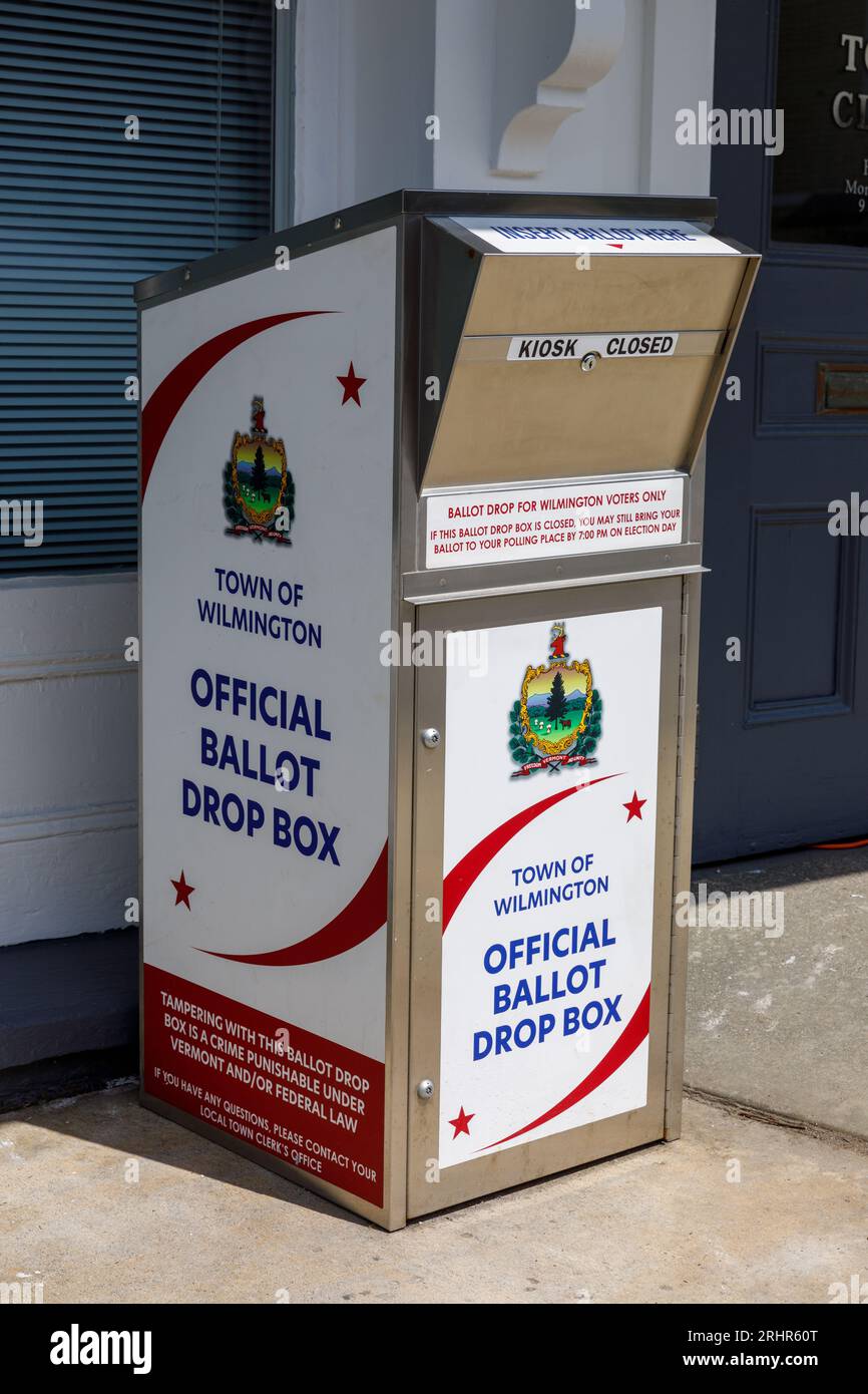 Ballot Drop Box ufficiale, città di Wilmington, Vermont, Stati Uniti. Foto Stock