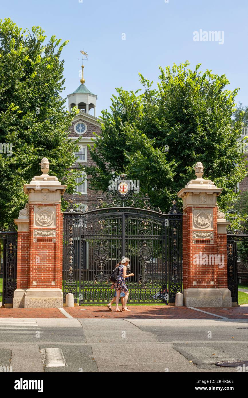 Van Wickle Gates alla Brown University, fondata nel 1764, Providence, Rhode Island, USA. Foto Stock