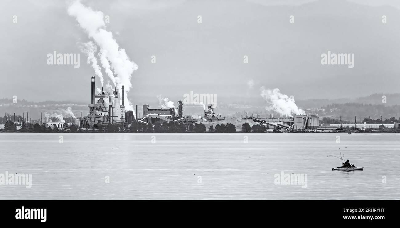 Il mulino di pulpboard West Rock di Tacoma, Washington, chiuderà il 30,2023 settembre dopo 94 anni di attività. Foto Stock