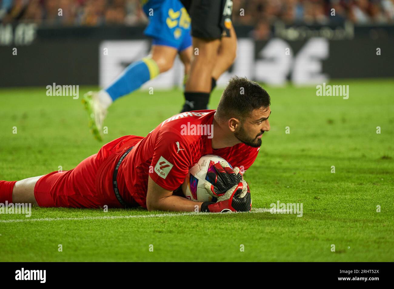 Giorgi Mamardashvili di Valencia CF in azione durante la Liga EA Sport Regular Season Round 2 il 18 agosto 2023 allo Stadio Mestalla (Valencia,la Foto Stock