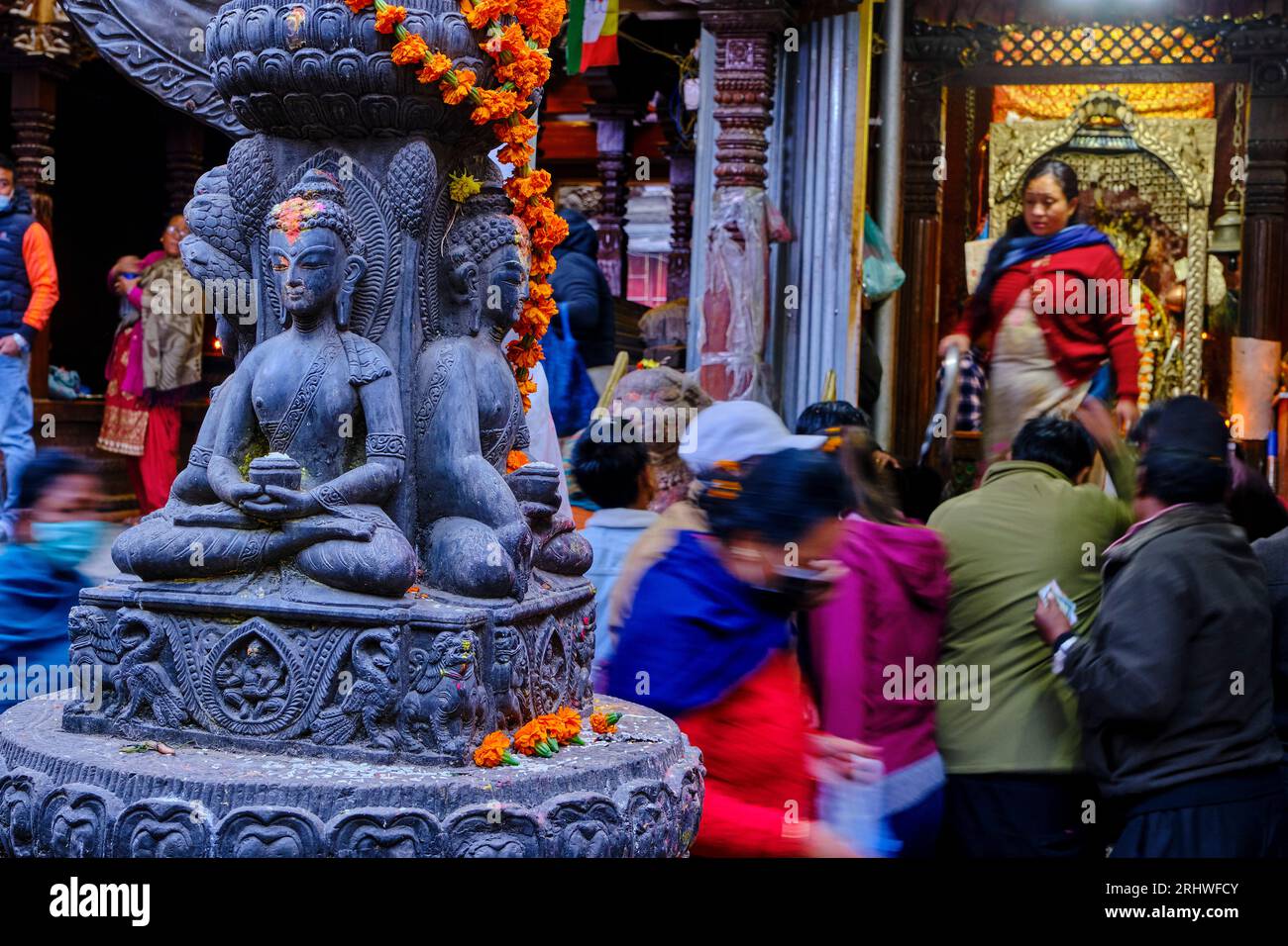 Nepal, valle di Kathmandu, Kathmandu, Asan Tole, tempio buddista di Seto Machhindra Nath Foto Stock