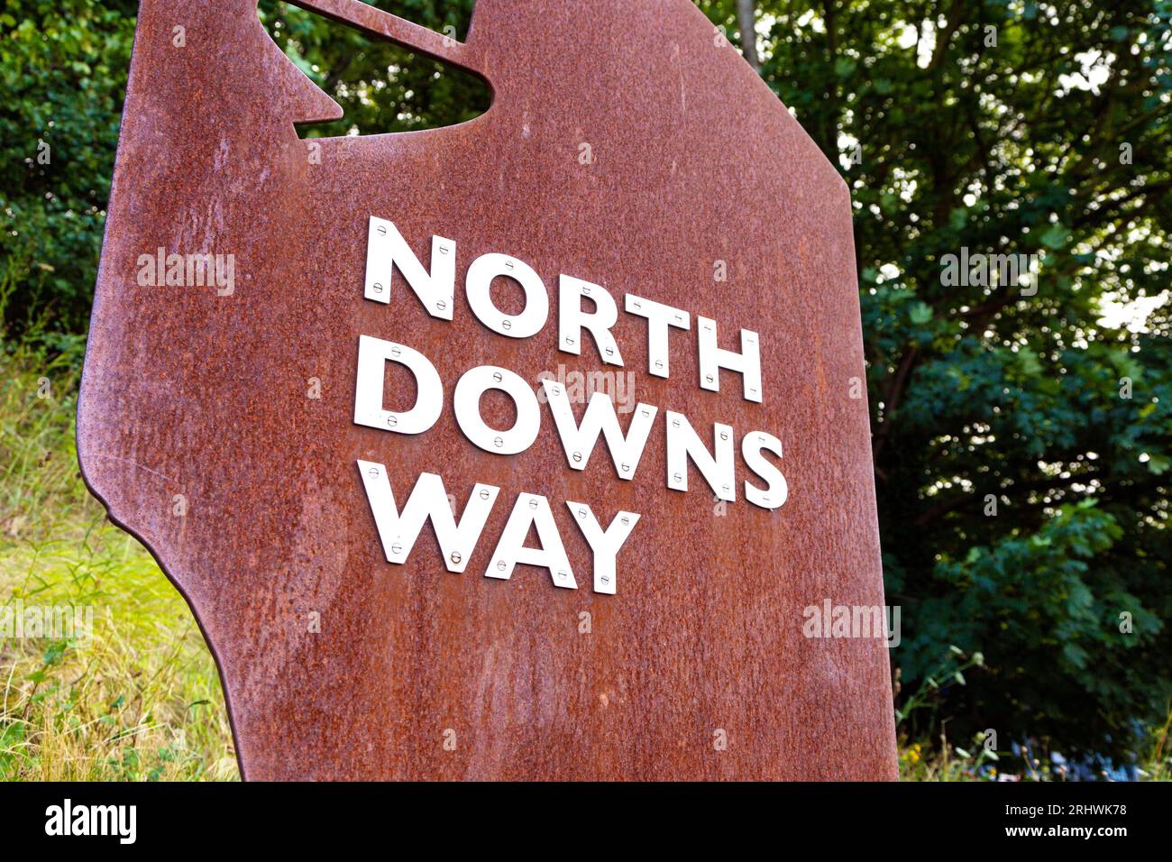 Cartello all'inizio della North Downs Way a Farnham, Surrey, Inghilterra Foto Stock
