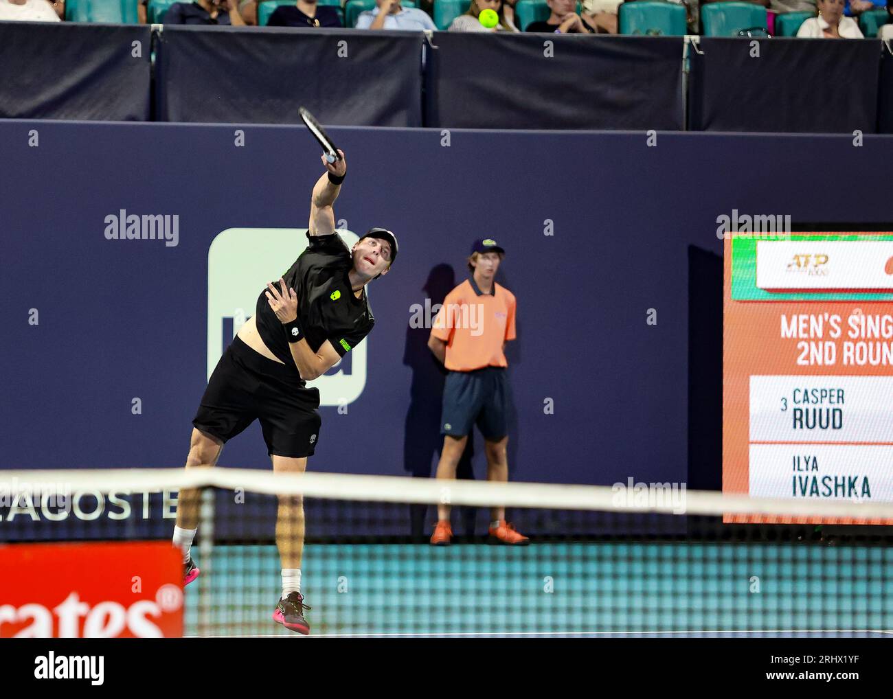IO Ivashka in azione - Florida, USA, Miami Open Tennis, marzo 2023, Hard Rock Stadium, foto: Chris Arjoon/Credit Foto Stock