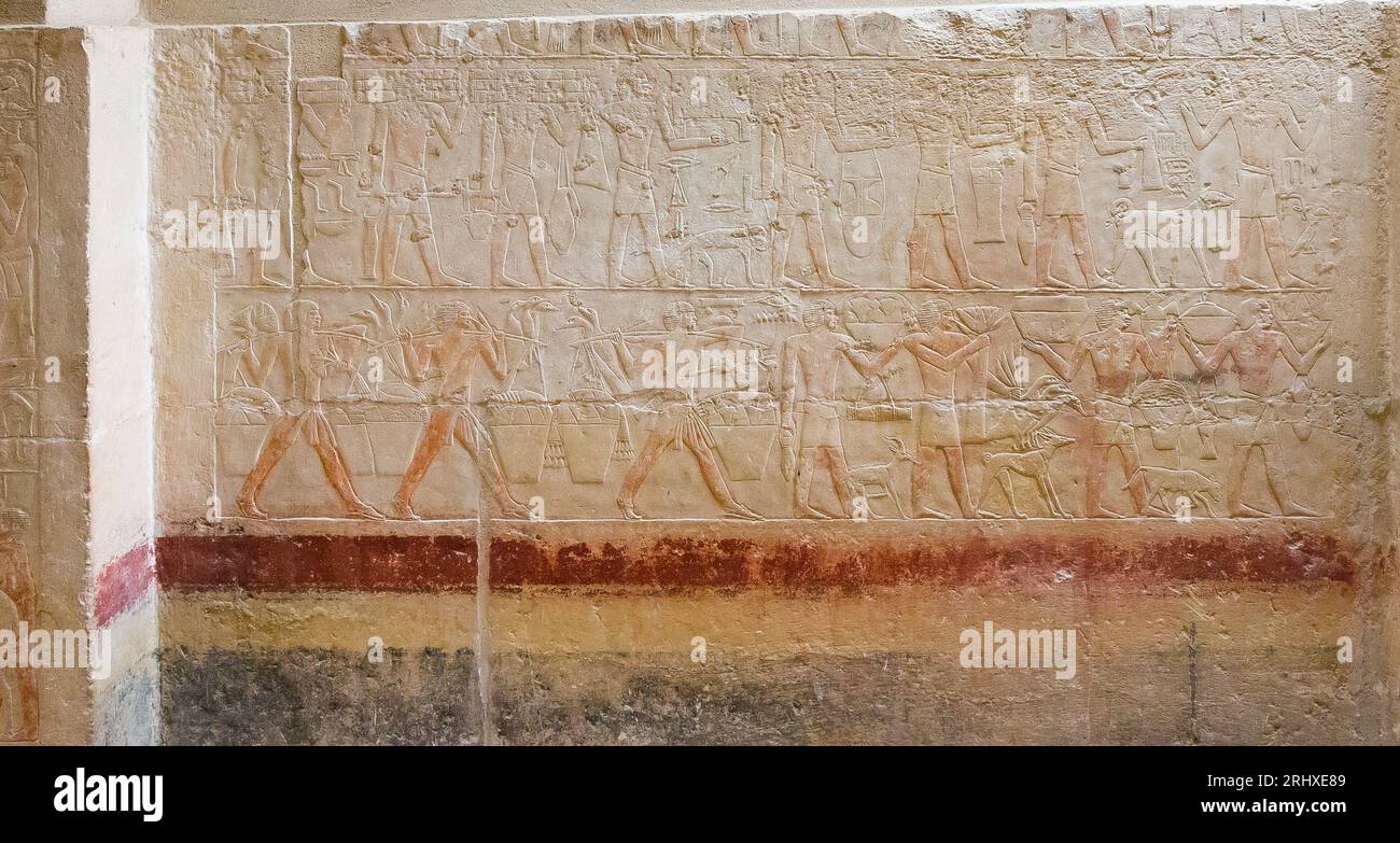 Egitto, Saqqara, tomba di Ankhmahor, processione di offerta di bringers. Foto Stock