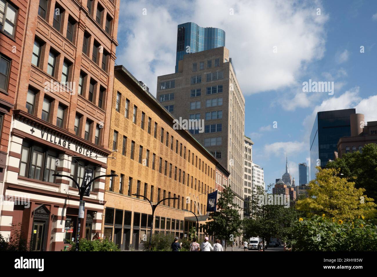 Il giornale chiuso, "The Village Voice" si trovava al 36 Cooper Square, New York City, Stati Uniti 2023 Foto Stock