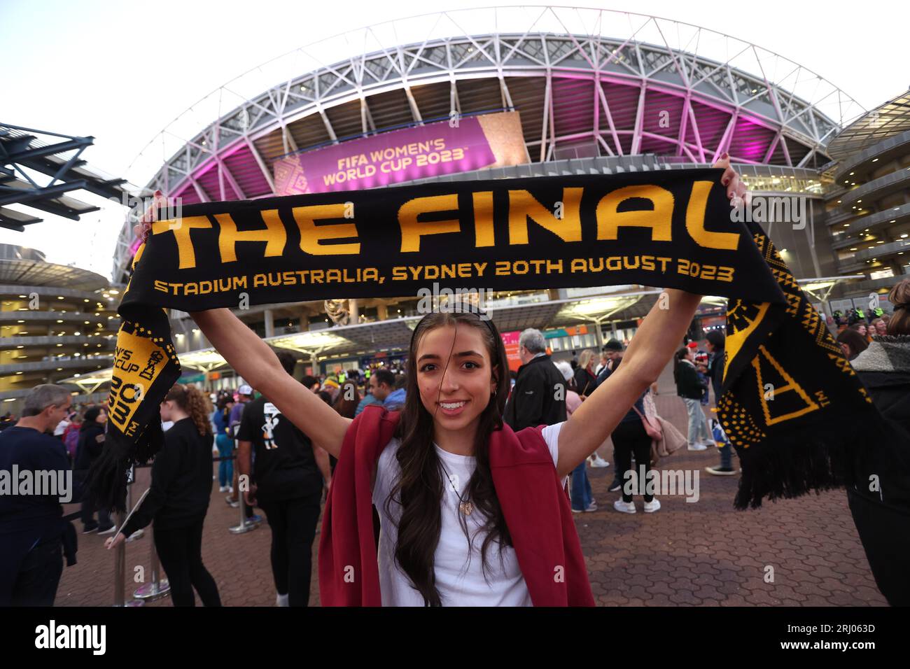 Una tifosa posa per una foto prima della finale della Coppa del mondo femminile FIFA allo Stadium Australia, Sydney. Data foto: Domenica 20 agosto 2023. Foto Stock