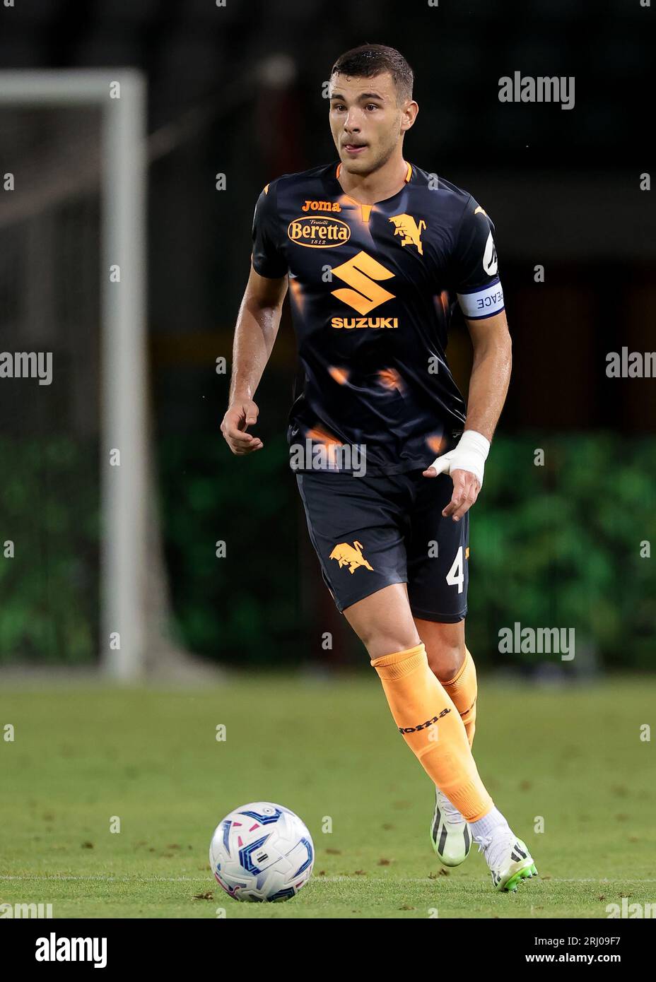 Torino, 14 agosto 2023. Alessandro Buongiorno del Torino FC durante il round di Coppa Italia del 32 allo Stadio grande Torino. Il credito fotografico dovrebbe leggere: Jonathan Moscrop / Sportimage Foto Stock