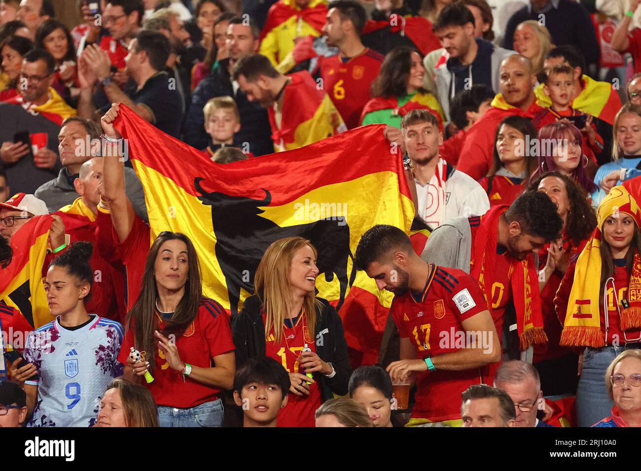 Stadium Australia, Sydney, NSW, Australia. 20 agosto 2023. FIFA Womens World Cup Final Football, Spagna contro Inghilterra; tifosi spagnole con bandiera nazionale credito: Action Plus Sports/Alamy Live News Foto Stock