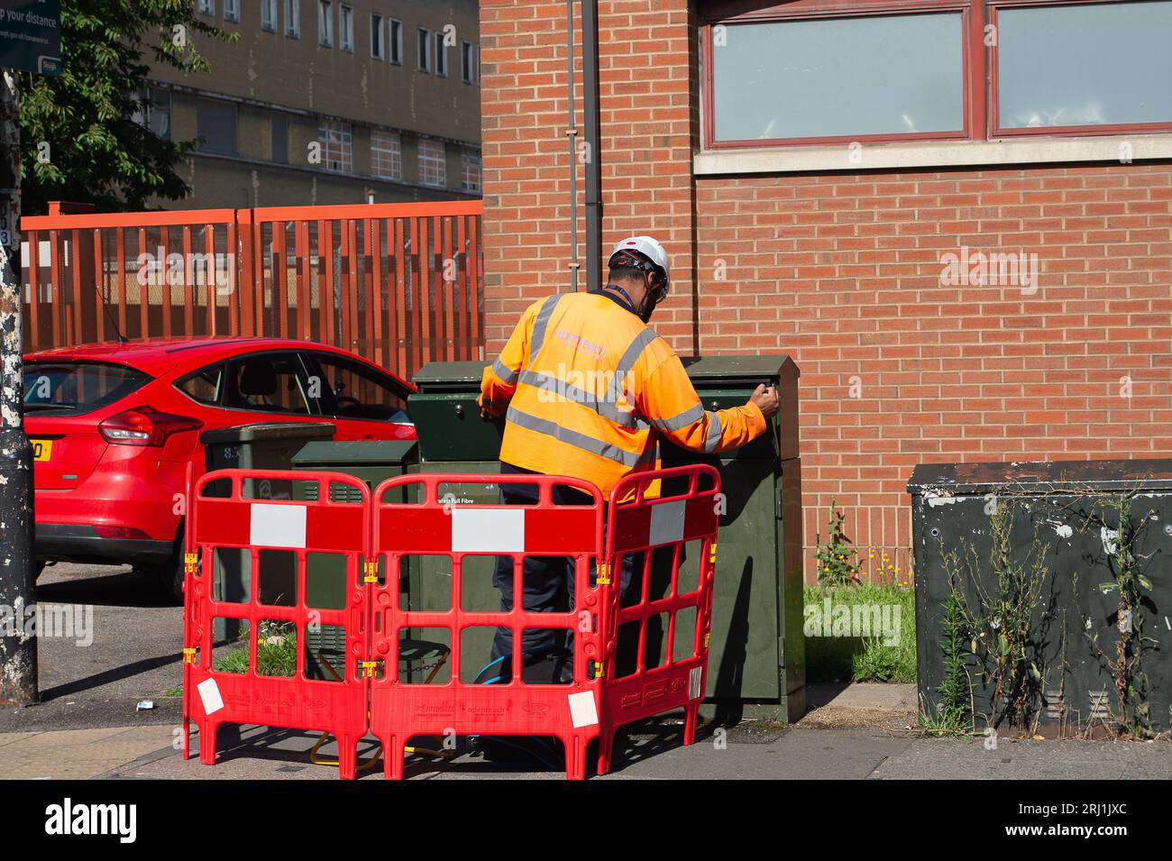 Slough, Berkshire, Regno Unito. 9 agosto 2023. Oggi gli ingegneri Openreach lavoravano a Slough. Credito: Maureen McLean/Alamy Foto Stock