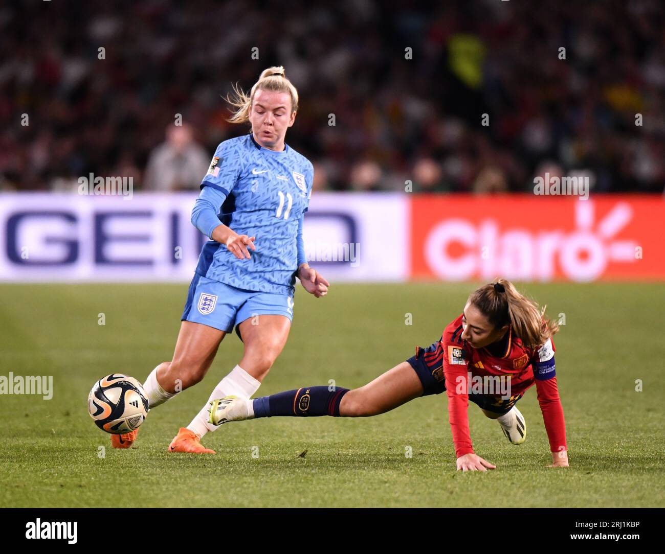 Sydney, Australia. 20 agosto 2023. L'inglese Lauren Hemp passa il pallone durante la finale della Coppa del mondo femminile FIFA 2023 allo Stadium Australia di Sydney, Australia credito: Kleber Osorio/ Alamy Live News Foto Stock