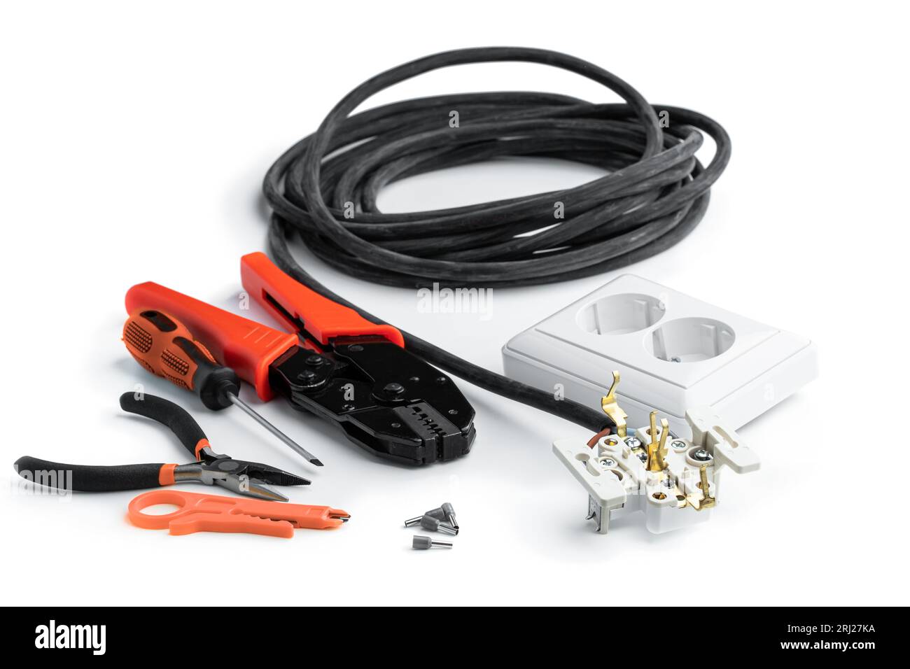 Cavo ad alta tensione hank con presa di corrente con modulo europeo con pinza a crimpare Foto Stock