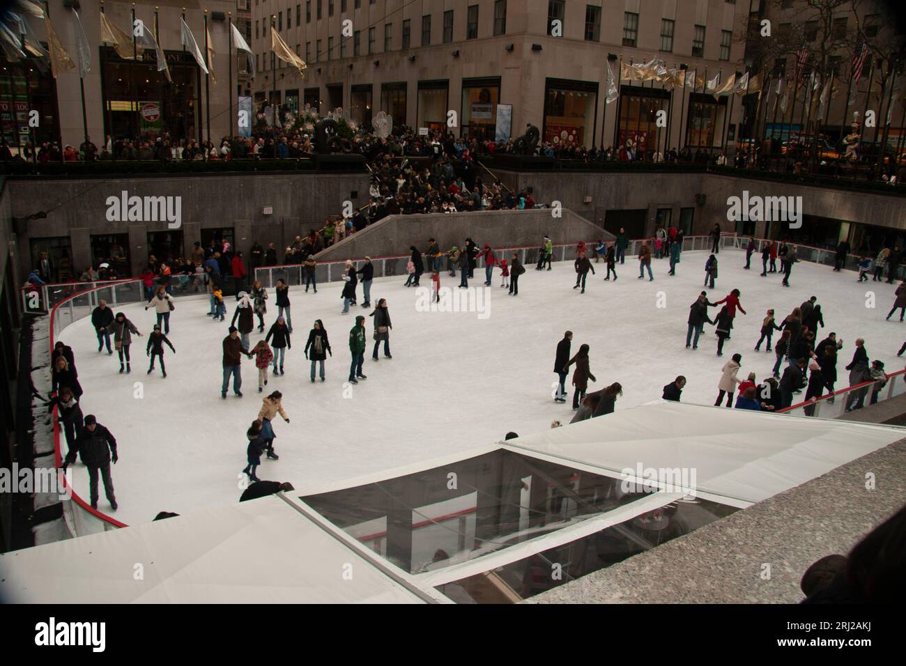 The Skating Ring al Rockefeller Center Christmas Midtown Manhattan New York 2009 Foto Stock