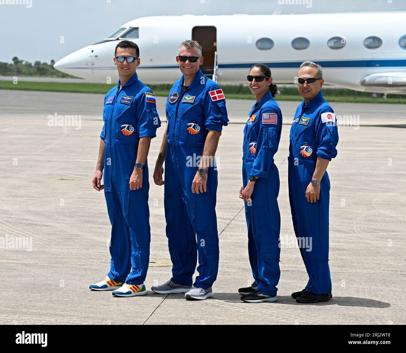 I membri del prossimo equipaggio della NASA-SpaceX che voleranno verso la stazione spaziale Internazionale, il cosmonauta Konstantin Borisov, l'astronauta ESA Andreas Morgensen, l'astronauta NASA Jasmin Moghbeli e l'astronauta JAXA Satoshi Furukawa (da l a r) posano dopo il loro arrivo al Kennedy Space Center, in Florida domenica 20 agosto 2023. Foto di Joe Marino/UPI Credit: UPI/Alamy Live News Foto Stock