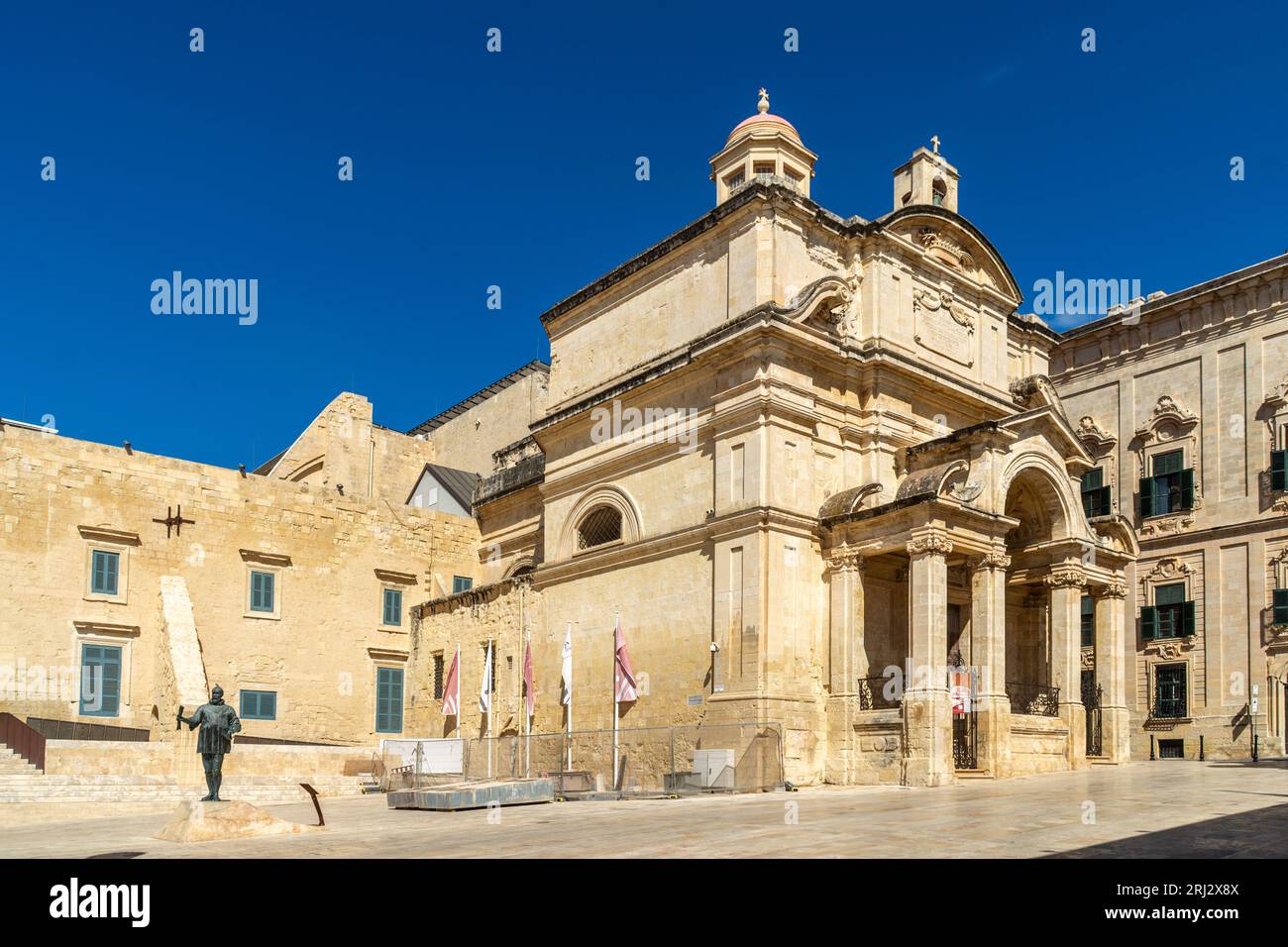 La Valletta, Malta - 1 giugno 2020: La chiesa di Santa Caterina d'Alessandria, costruita nel 1576, è conosciuta come la chiesa di Santa Caterina d'Italia. Foto Stock