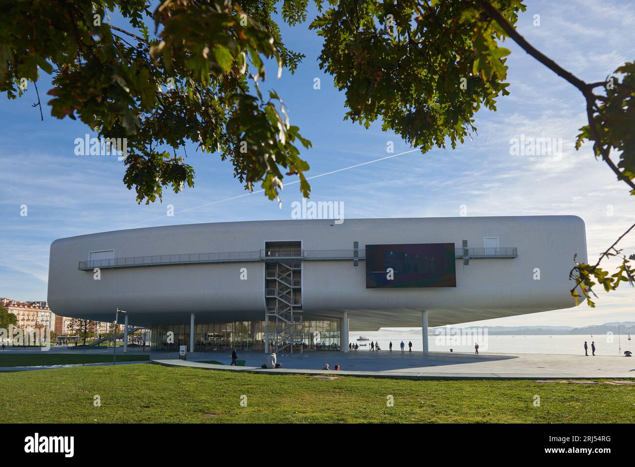 Museo d'Arte e Cultura del Botin Centre. Fondazione Botin, architetto Renzo piano. Santander, Cantabria, Spagna, Europa. Foto Stock