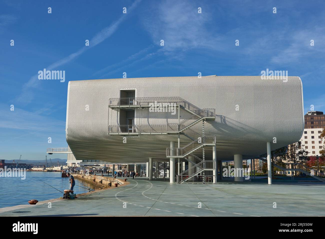 Museo d'Arte e Cultura del Botin Centre. Fondazione Botin, architetto Renzo piano. Santander, Cantabria, Spagna, Europa. Foto Stock