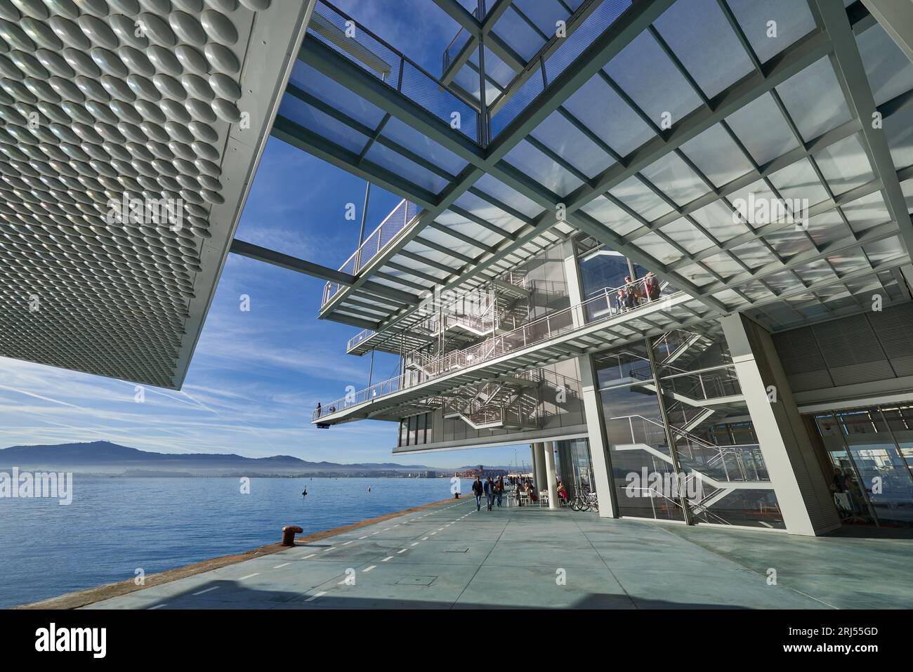 Museo d'Arte e Cultura del Botin Centre. Fondazione Botin, architetto Renzo piano. Santander, Cantabria, Spagna, Europa. Foto Stock