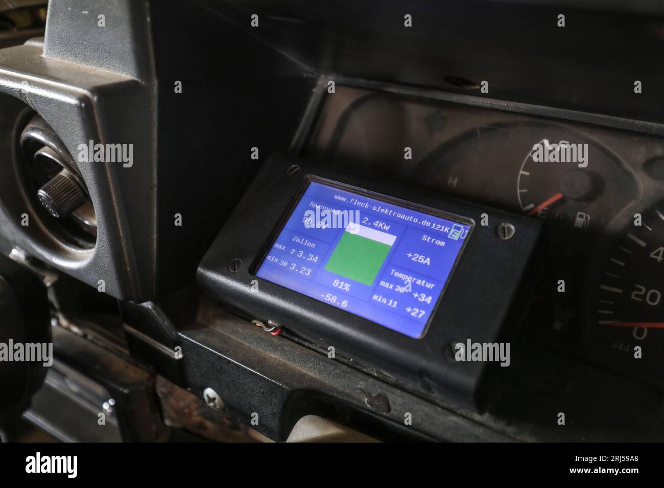 SAFARI CON AUTO ELETTRICHE Foto Stock