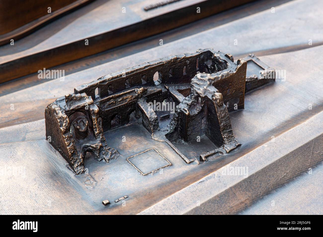 Skulptur der Kaiserpfalz, didaktisches Modell im Komplex der Ruine in Düsseldorf-Kaiserswerth Foto Stock