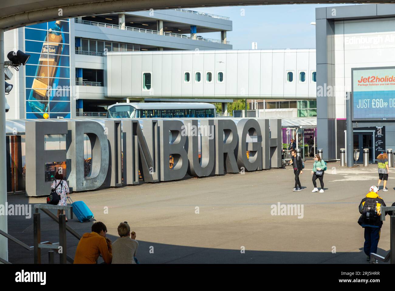 Cartello per Edimburgo all'aeroporto di Edimburgo. Foto Stock