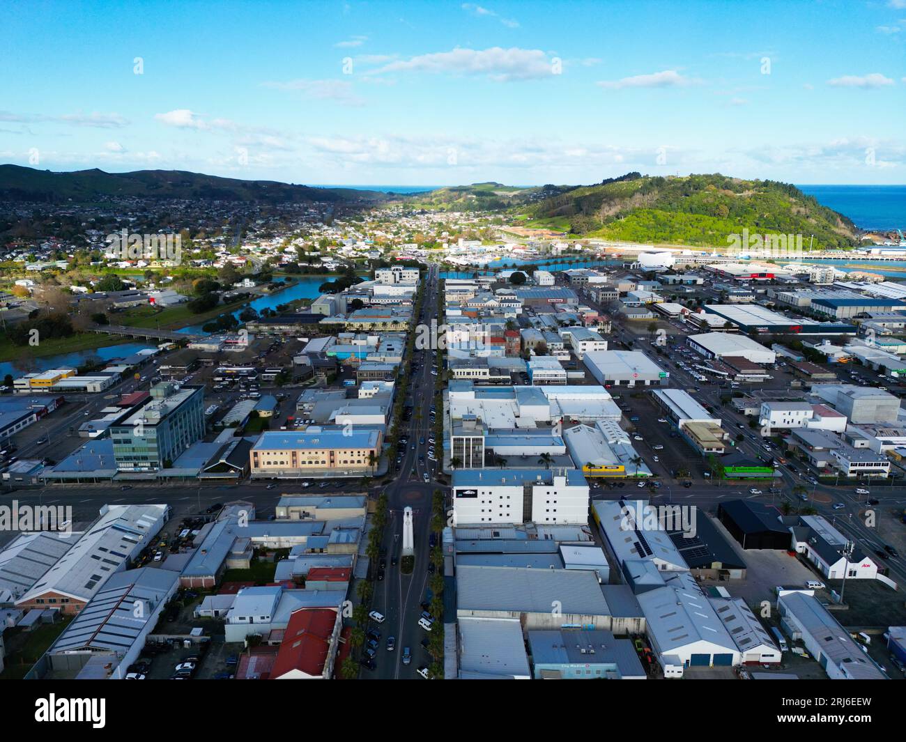 Vista aerea della regione di Gisborne in nuova Zelanda, che mostra le colline verdi ondulate sullo sfondo Foto Stock