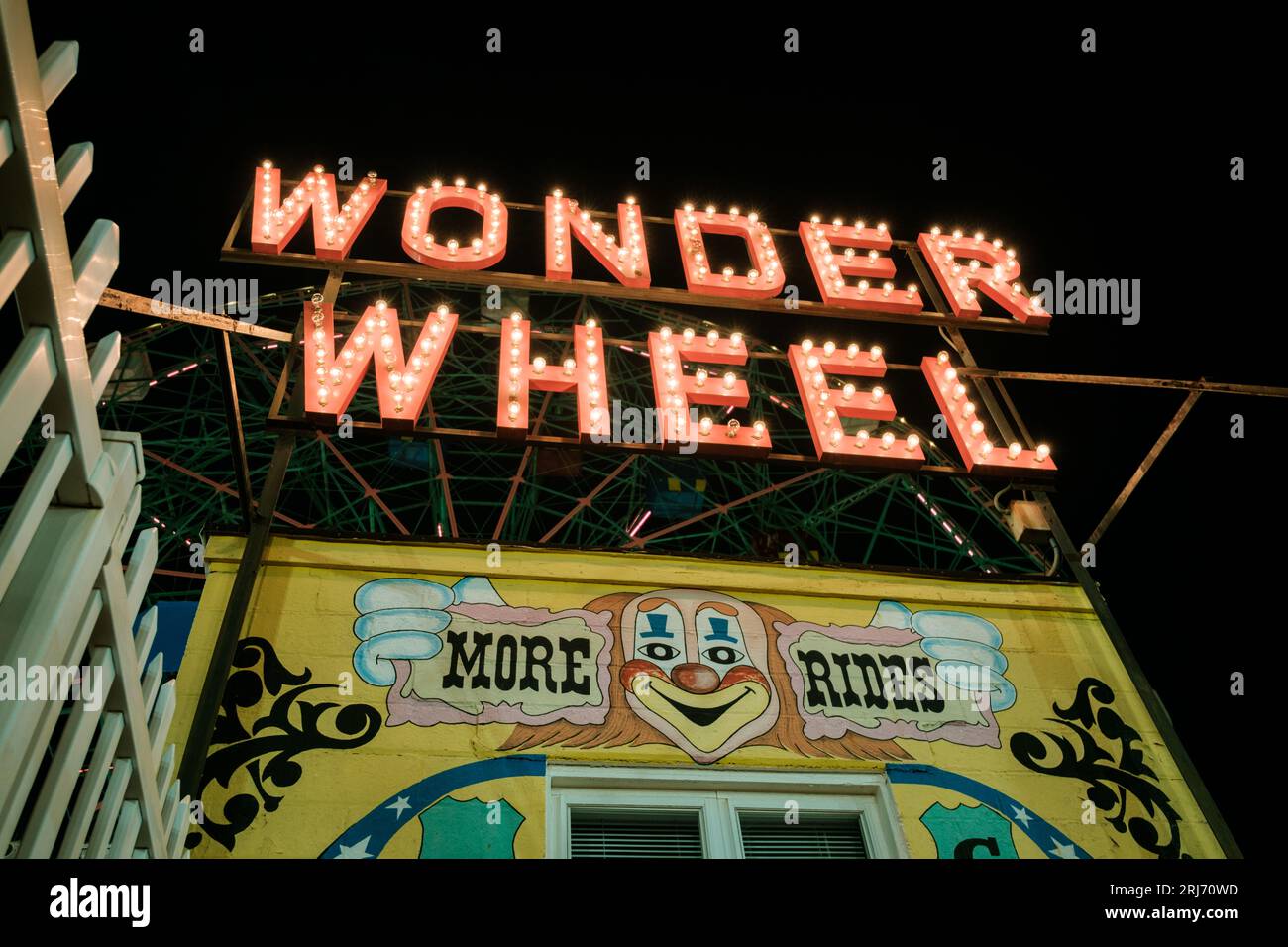 Insegna vintage al parco divertimenti DENOS Wonder Wheel, Brooklyn, New York Foto Stock