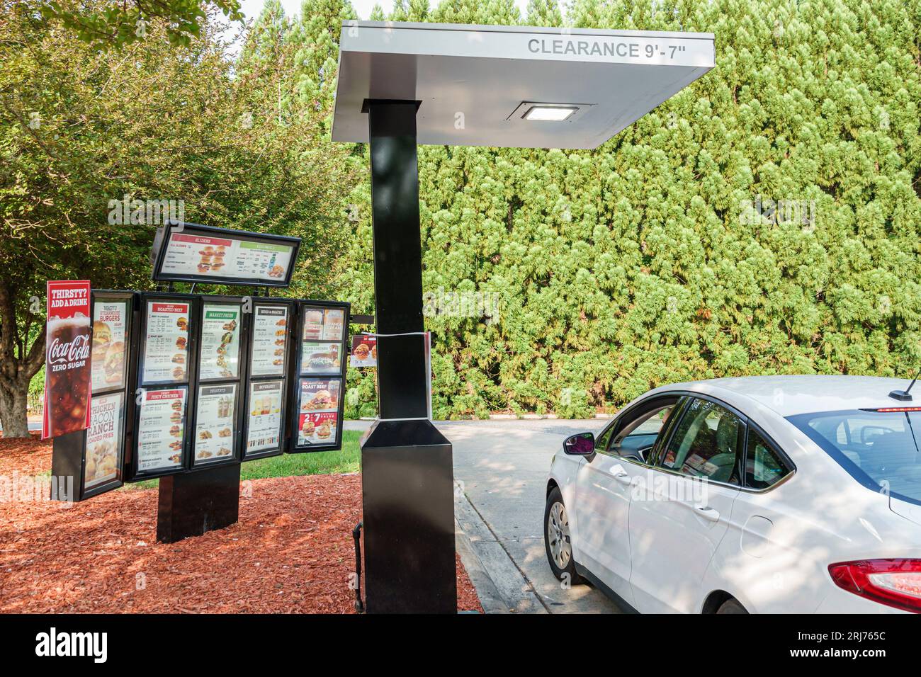 Gastonia North Carolina, sandwich fast food Arby's, servizio di prelievo dall'auto, ristorante e ristorante all'aperto, caffetteria bistro informale Foto Stock