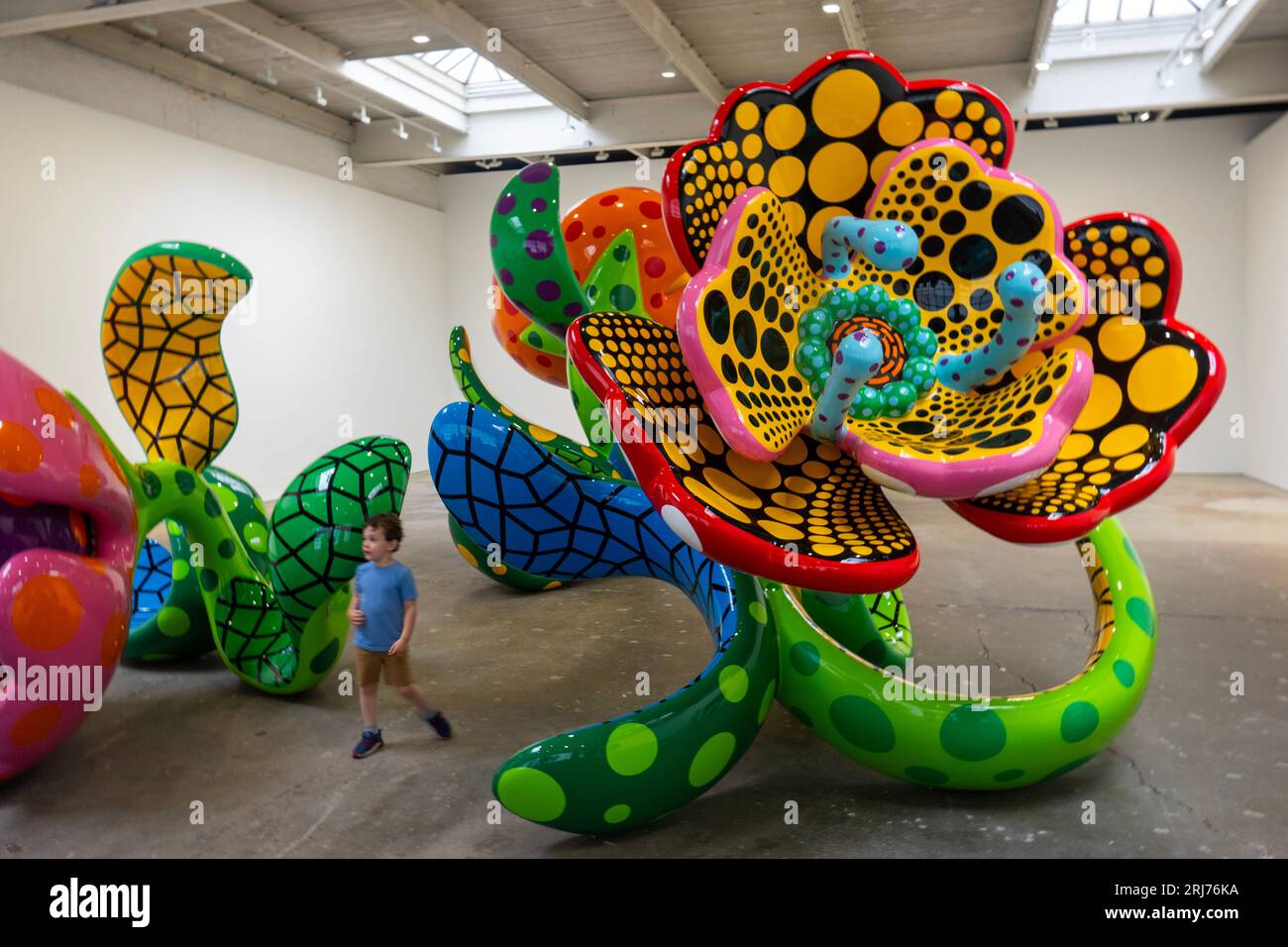 Yayoi Kusama espone alla David Zwirner Gallery di Manhattan NYC Foto Stock