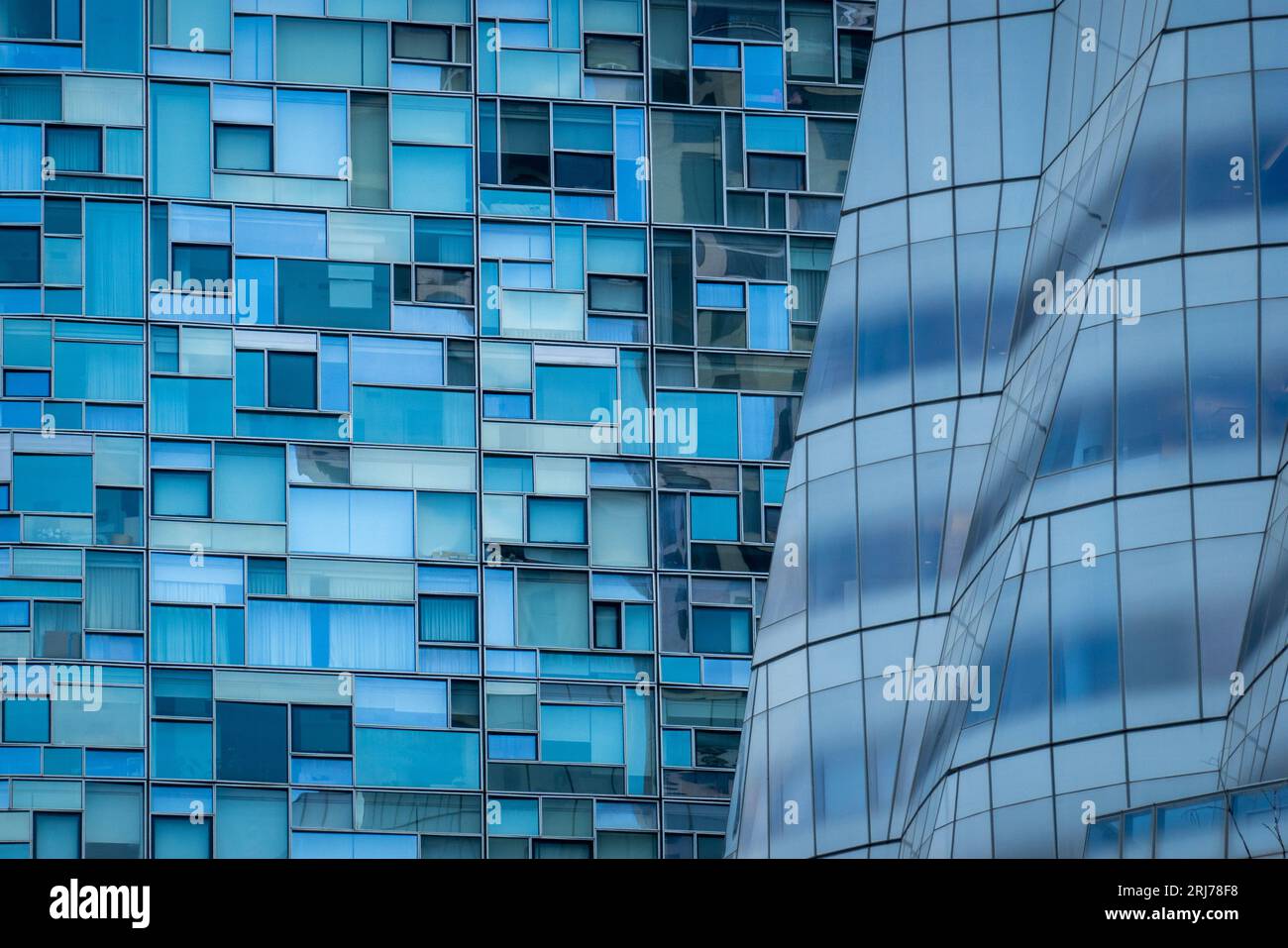Edifici Jean Nouvel e Frank Gehry a Chelsea, Manhattan, New York Foto Stock