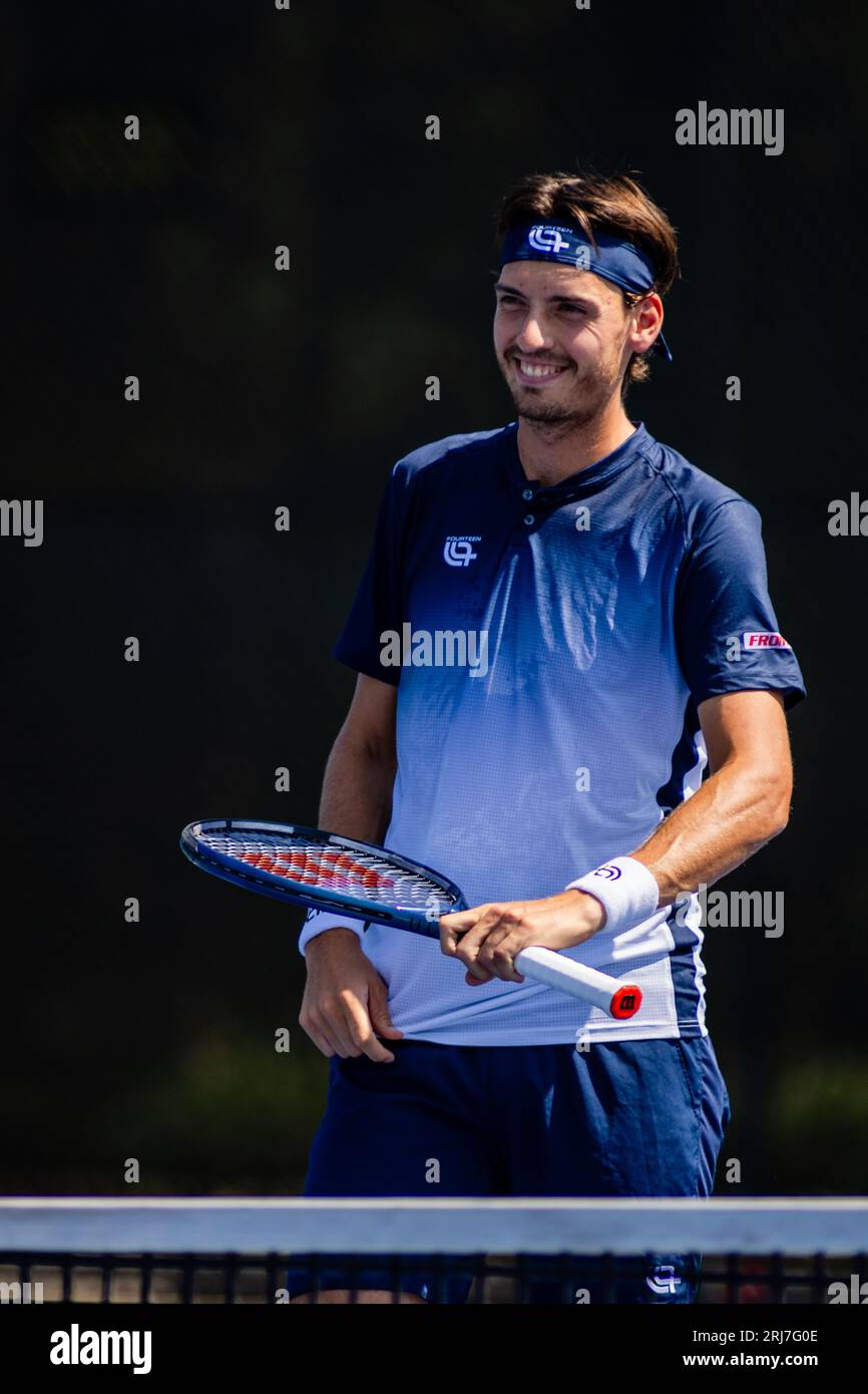 20 agosto 2023: Marc-Andrea Huesler sorride prima del suo match contro Alexander Shevchenko durante il primo turno del Winston-Salem Open 2023 al Wake Forest Tennis Complex di Wnston-Salem, NC. (Scott Kinser) (immagine di credito: © Scott Kinser/Cal Sport Media) Foto Stock