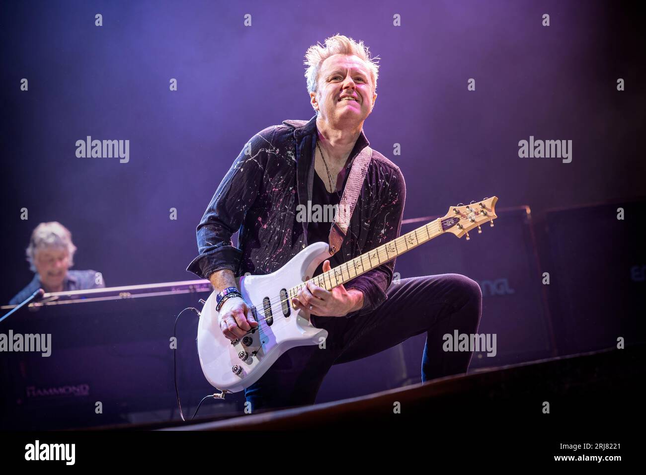 Solvesborg, Svezia. 8 giugno 2023. Il gruppo rock inglese Deep Purple esegue un concerto dal vivo durante il festival svedese Sweden Rock Festival 2023 a Solvesborg. Qui il chitarrista Simon McBride è visto dal vivo sul palco. (Foto: Gonzales Photo - Terje Dokken). Foto Stock