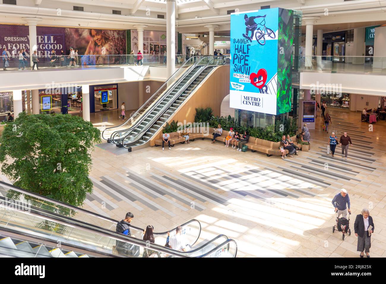 Town Square section, Metrocenter, Gateshead, Tyne and Wear, Inghilterra, Regno Unito Foto Stock