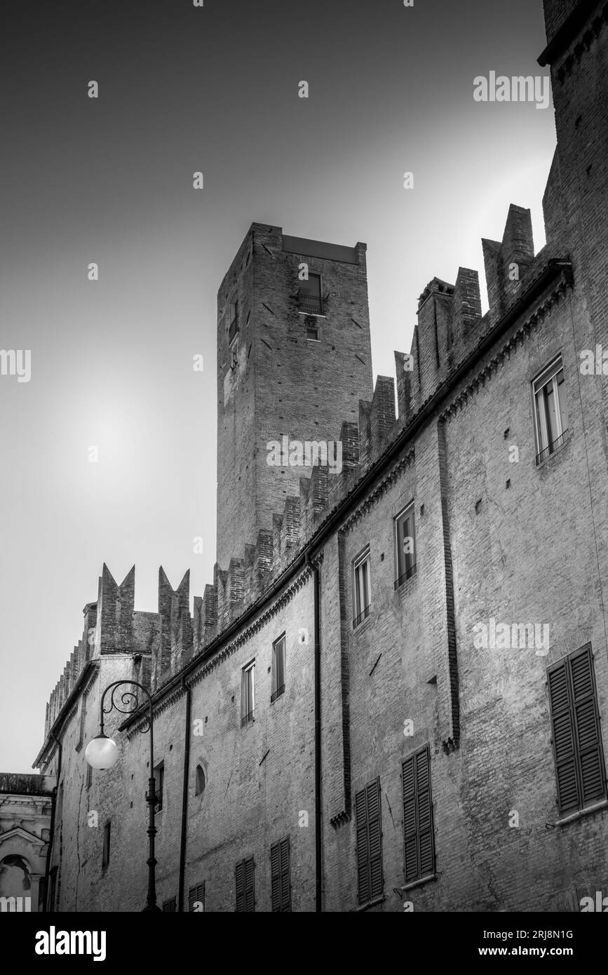 chiesa, monumenti storici nel centro di mantova Foto Stock