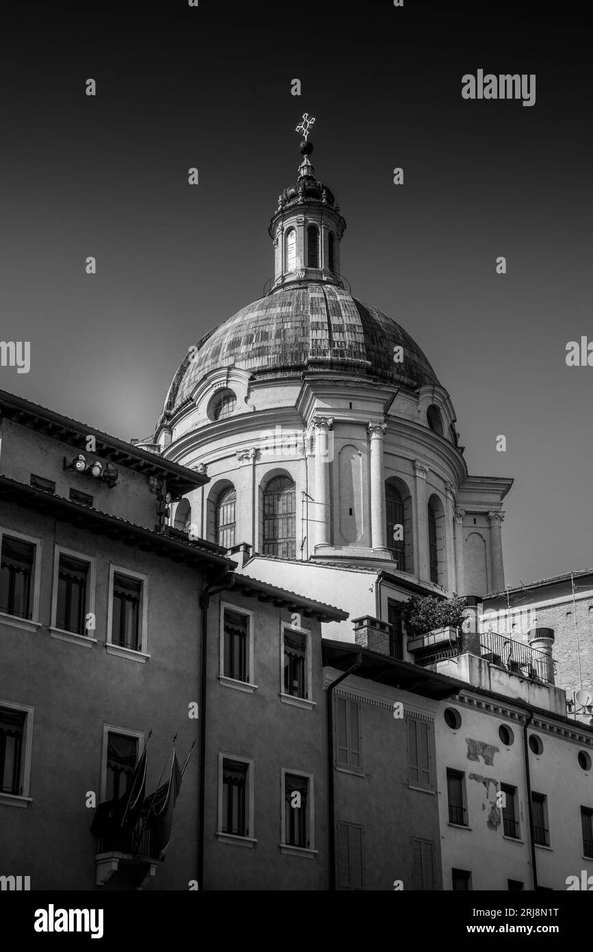 chiesa, monumenti storici nel centro di mantova Foto Stock