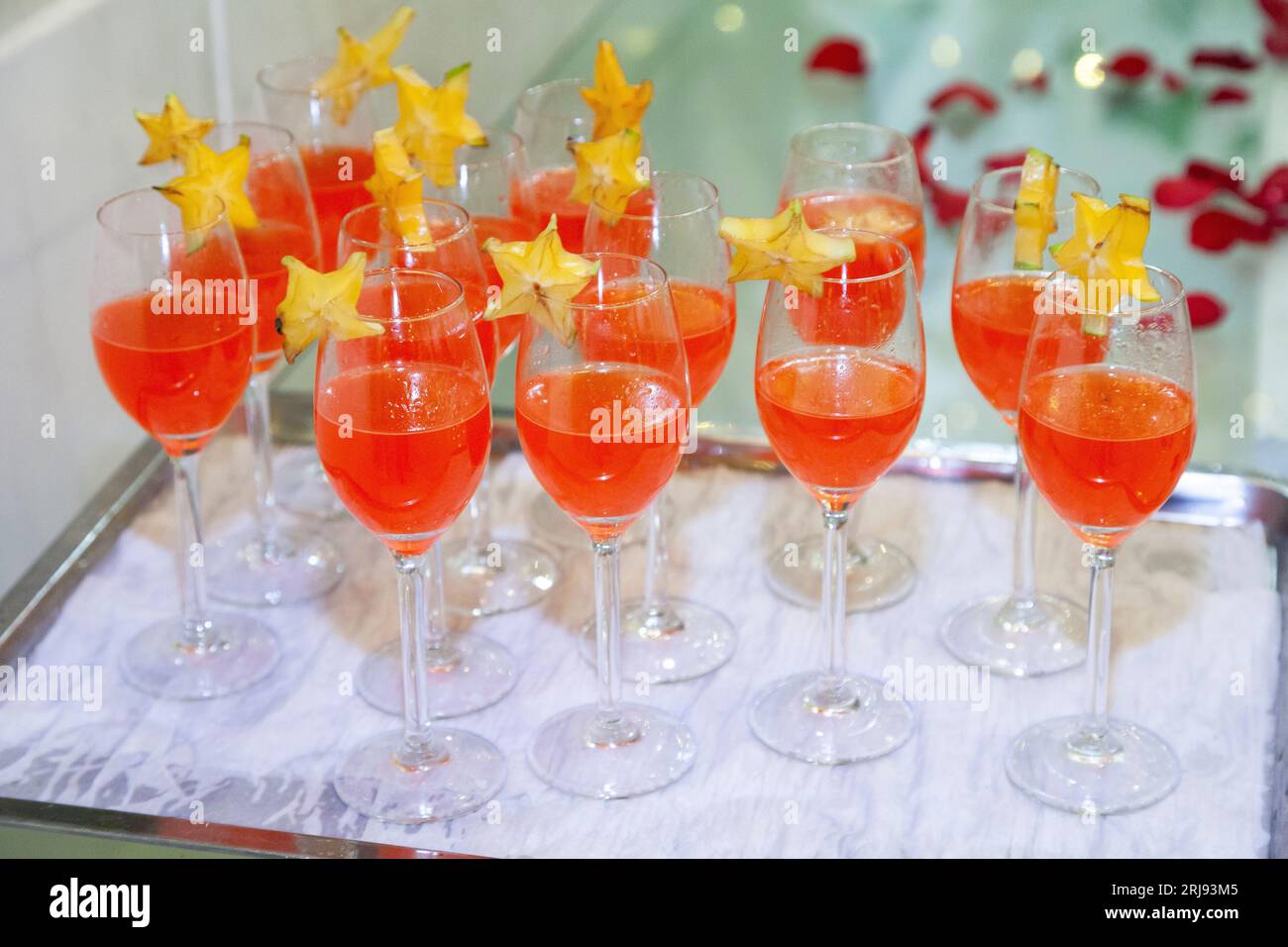 Cocktail di benvenuto per Una festa, un evento, un ricevimento nuziale o un banchetto. Foto Stock
