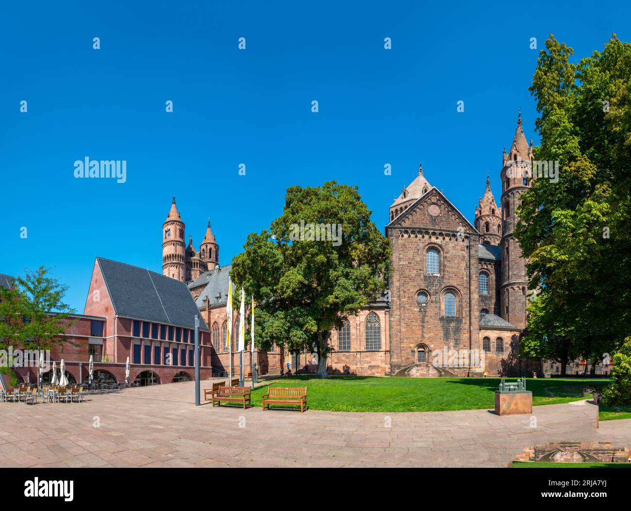 La storica cattedrale di Worms a Worms, Germania Foto Stock