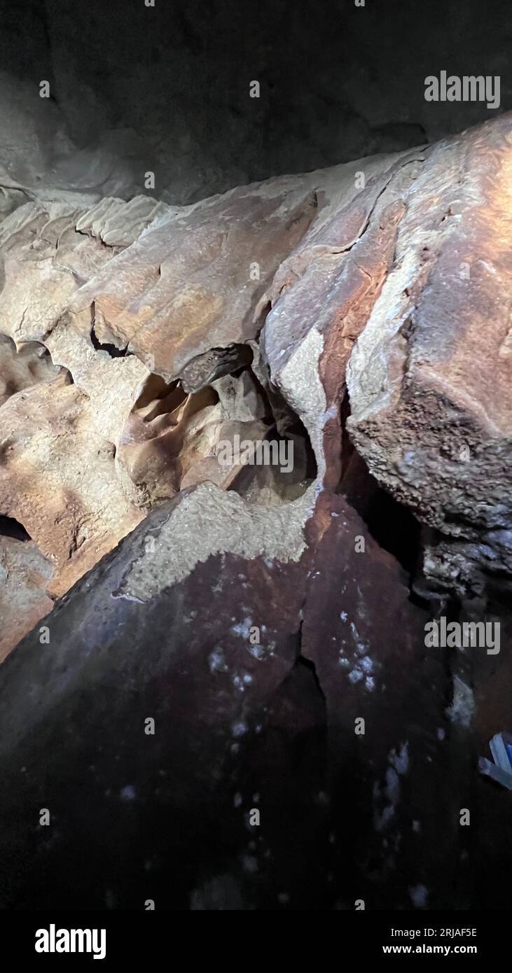 Formazioni geologiche nella grotta Rincon de la Victoria Foto Stock