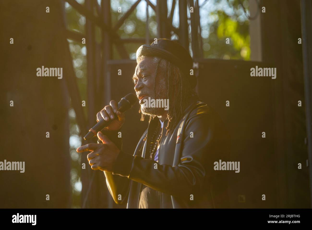 Bannau Brycheiniog, Galles. Domenica 20 agosto 2023. Horace Andy si esibisce sul palco al Green Man Festival del 2023. Foto: Richard Gray/Alamy Live New Foto Stock