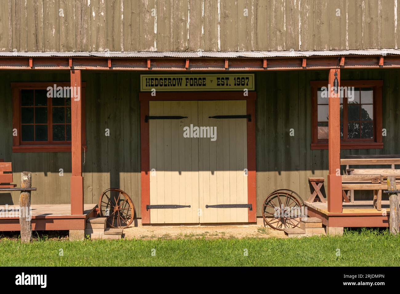 Ricostruzione di un insediamento originario nell'Illinois rurale. Sito storico di Chaplin Creek, Franklin Grove, Illinois. Foto Stock