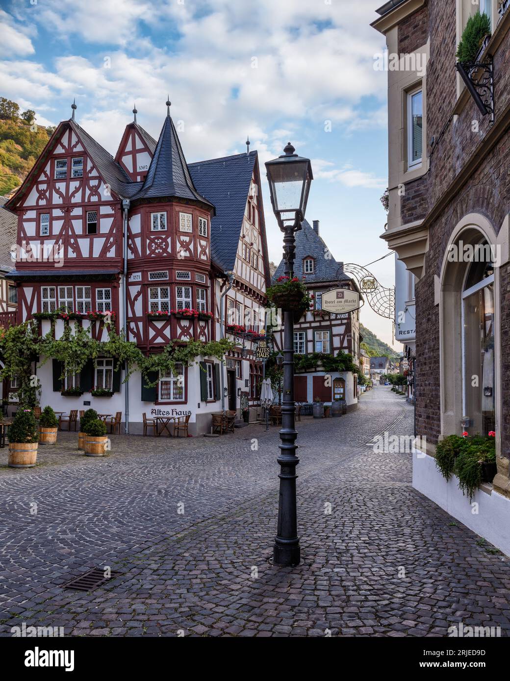 Splendida vista sulla romantica Bacharach, Renania-Palatinato, Germania Foto Stock