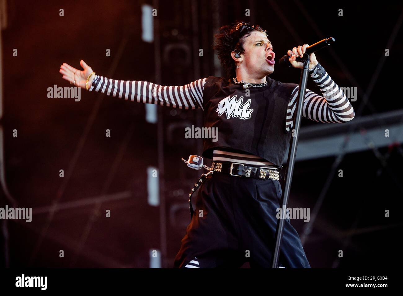 Ungheria 11 agosto 2023 Yungblud live allo Sziget Festival di Budapest © Andrea Ripamonti / Alamy Foto Stock