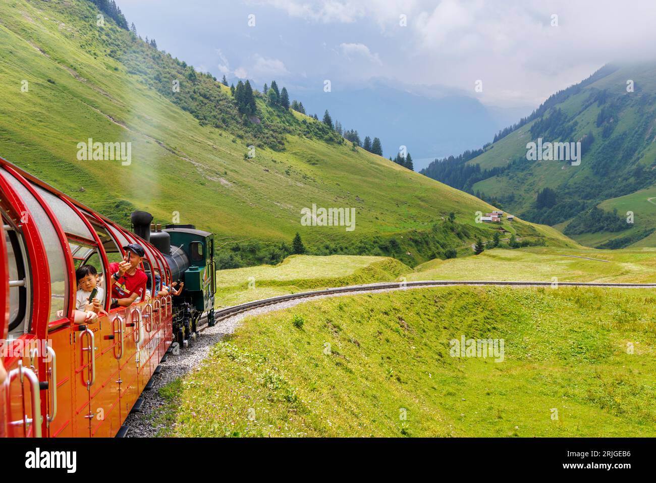 Brienz Rothorn Railway, una famosa ferrovia a cremagliera d'epoca sulla Brienzer Rothorn nelle Alpi Emmental nella regione svizzera dell'Oberland Bernese Foto Stock