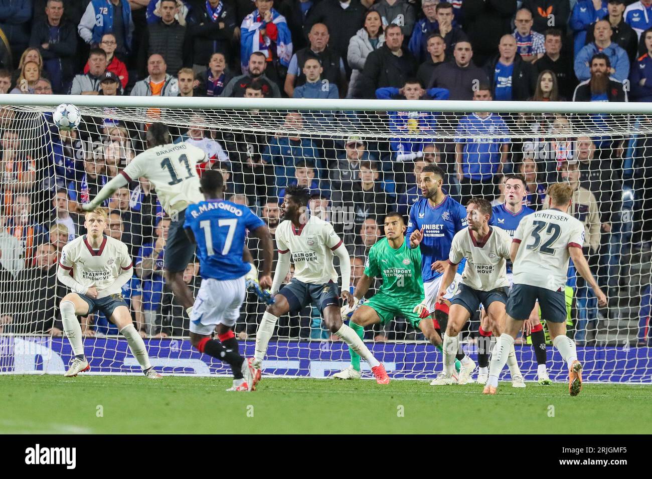 Glasgow, Regno Unito. 22 agosto 2023. Nella prima tappa della UEFA Champions League, i Rangers affrontarono il PSV Eindhoven all'Ibrox Stadium di Glasgow, Regno Unito. Questa fu la prima tappa con la seconda partita che si disputò allo stadio di Eindhoven il 30 agosto 2023, quando il vincitore cumulativo passerà alla fase a gironi. Crediti: Findlay/Alamy Live News Foto Stock
