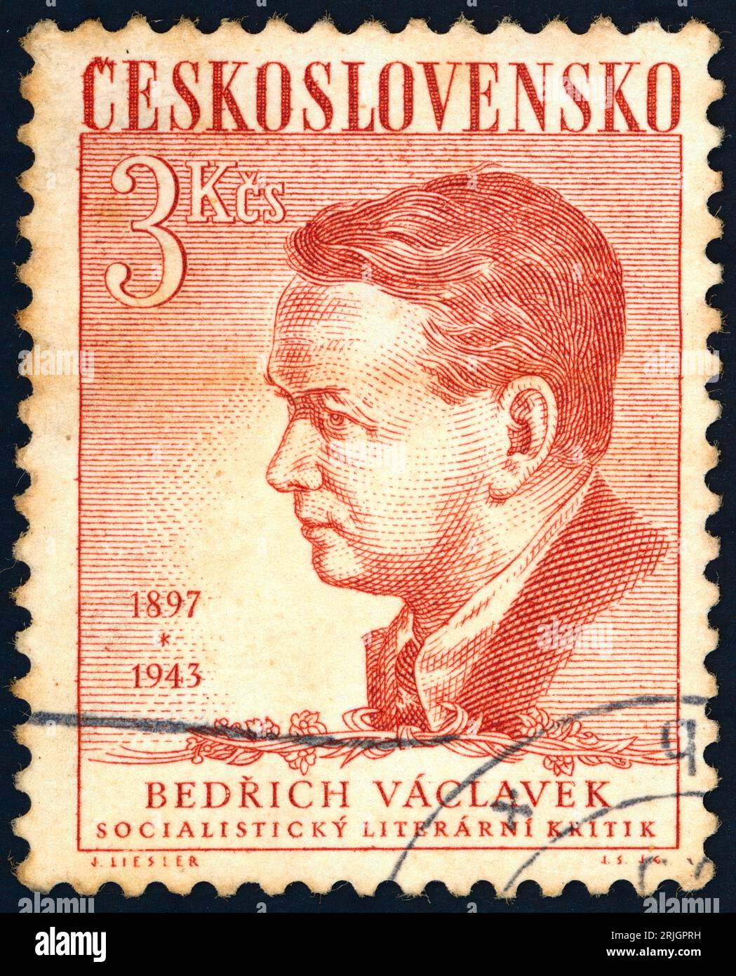 Bedřich Václavek (1897 – 1943). Francobollo emesso in Cecoslovacchia nel 1953. Bedřich Václavek era un estetista marxista ceco, teorico letterario e critico. Come membro di Devětsil, fu un seguace del poetismo. Ha sviluppato la tendenza del realismo socialista . Foto Stock