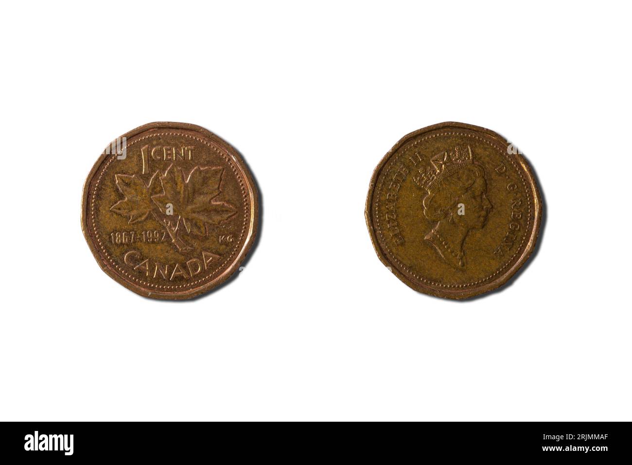Le monete canadesi da 1 cent con un ritratto della regina Elisabetta II rivolto verso destra su uno sfondo bianco Foto Stock