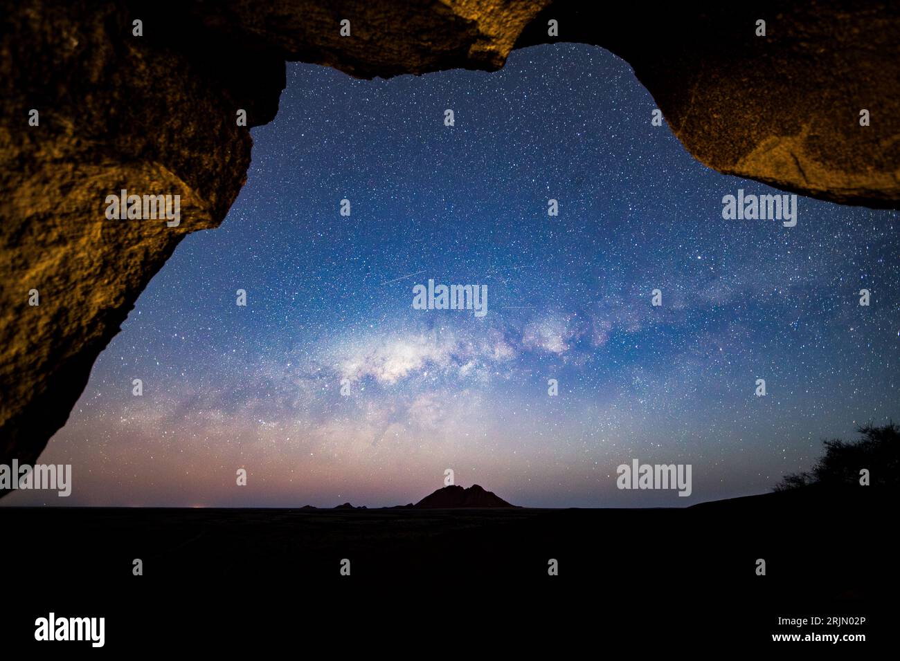 Via Lattea fotografia notturna galassia fotografia astro a Spitzkoppe namibia turismo viaggi safari Africa Foto Stock